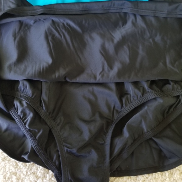 BNWT Avenue Size 14 Blue tiered bathing suit - Picture 7 of 8